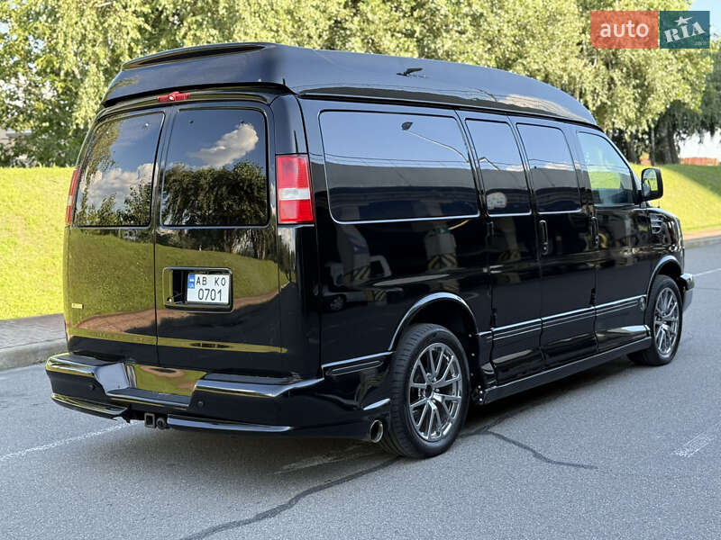 Минивэн Chevrolet Express 2012 в Киеве