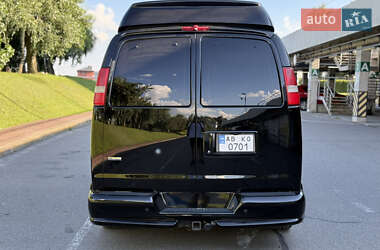 Минивэн Chevrolet Express 2012 в 