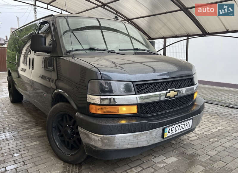 Минивэн Chevrolet Express 2017 в Днепре фото 8 Минивэн Chevrolet Express 2017 в Днепре