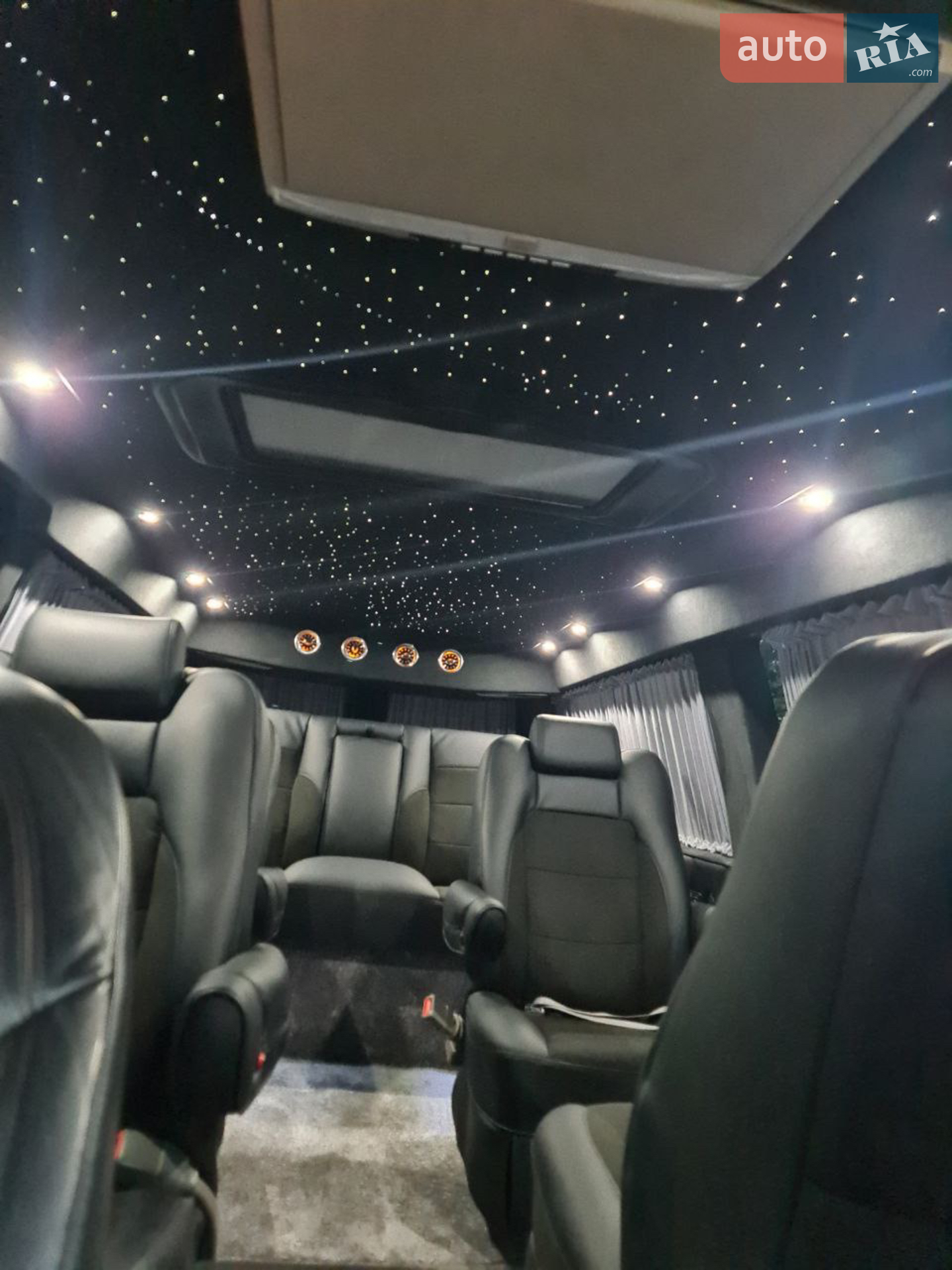 2017 Chevrolet Express - мініатюра 23