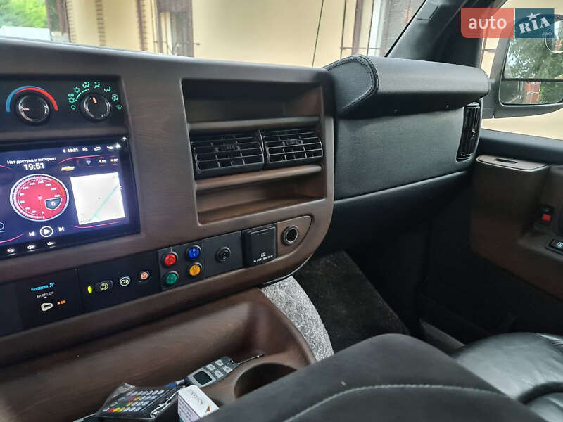Минивэн Chevrolet Express 2017 в Днепре фото 44 Минивэн Chevrolet Express 2017 в Днепре