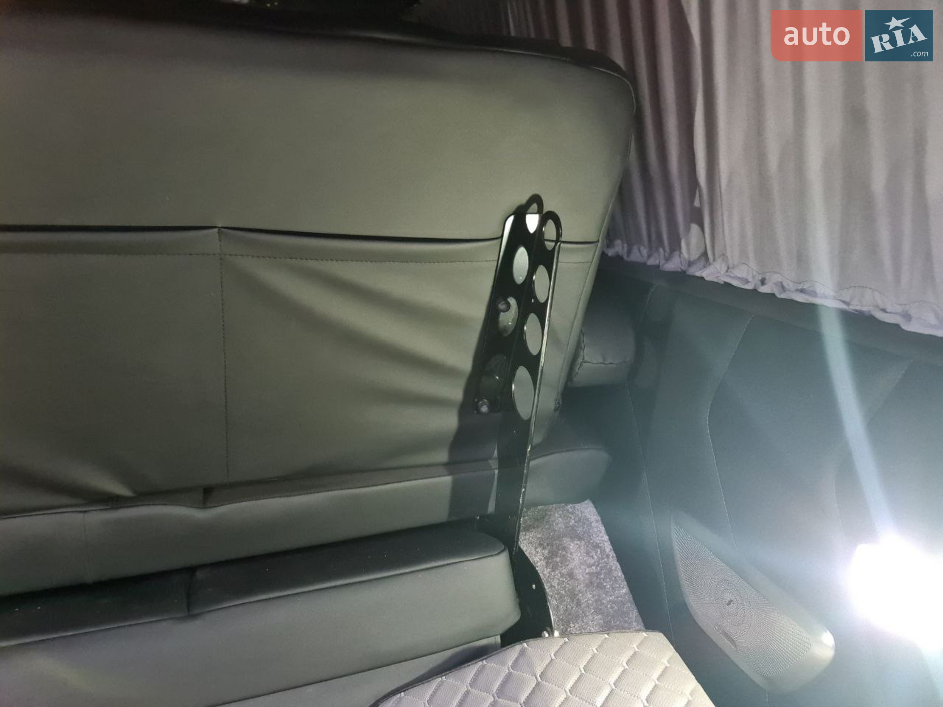 2017 Chevrolet Express - мініатюра 77