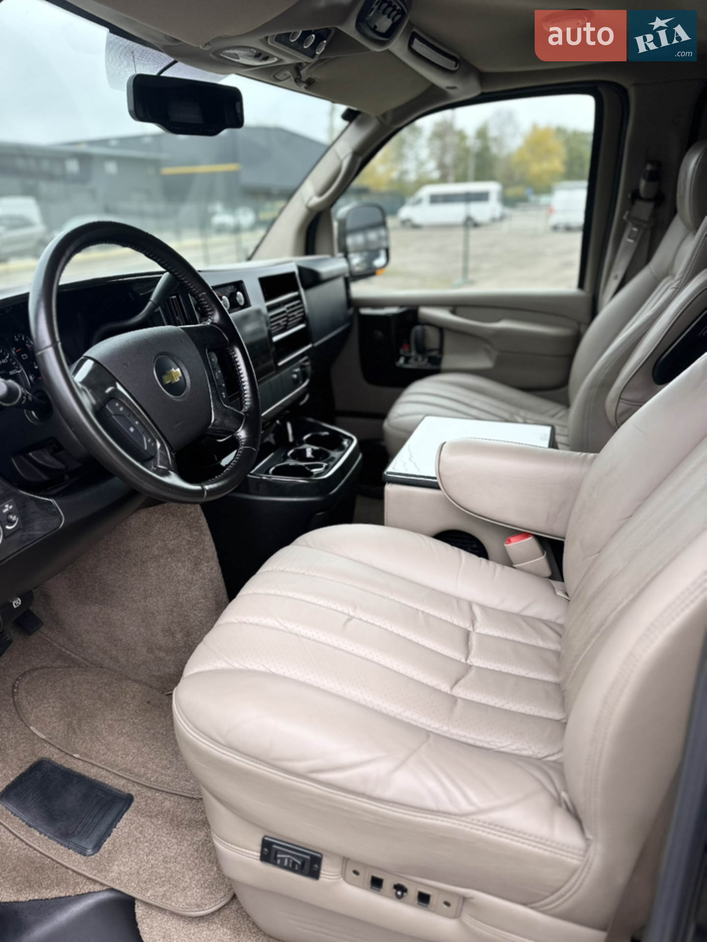 2012 Chevrolet Express - мініатюра 9