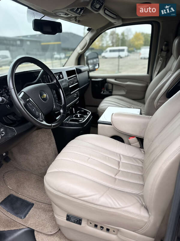 Мінівен Chevrolet Express 2012 в Києві