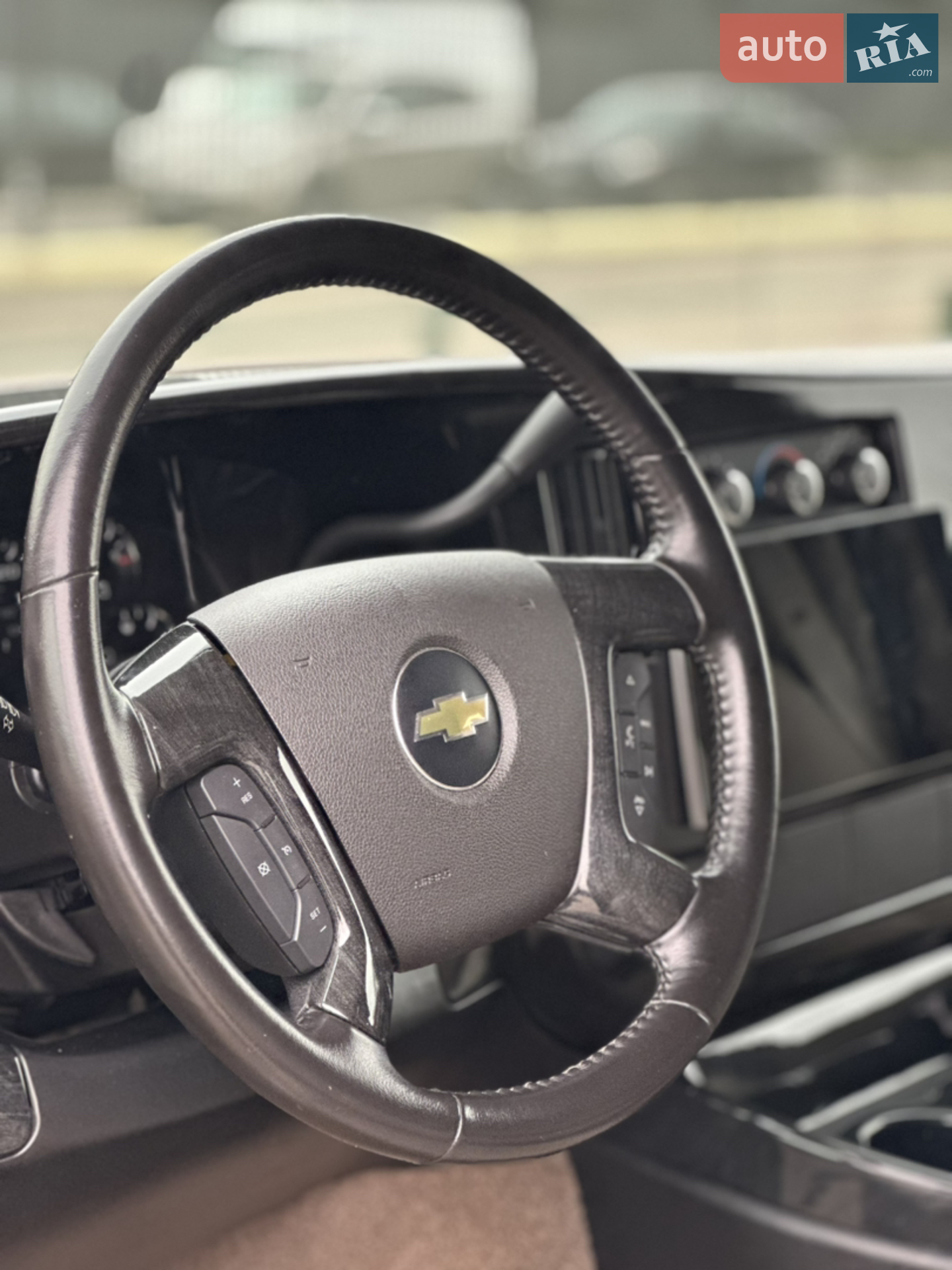 2012 Chevrolet Express - мініатюра 11