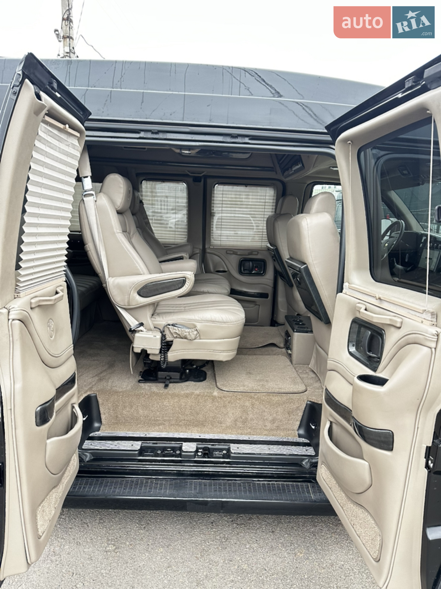 2012 Chevrolet Express - мініатюра 30