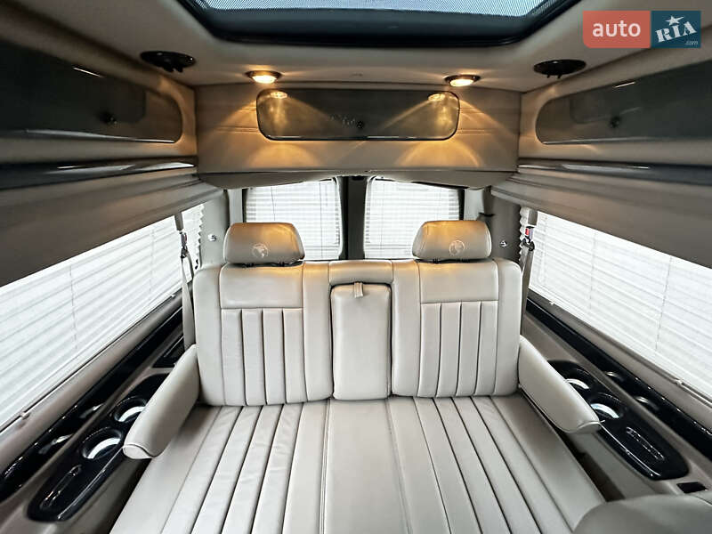 Мінівен Chevrolet Express 2012 в Києві