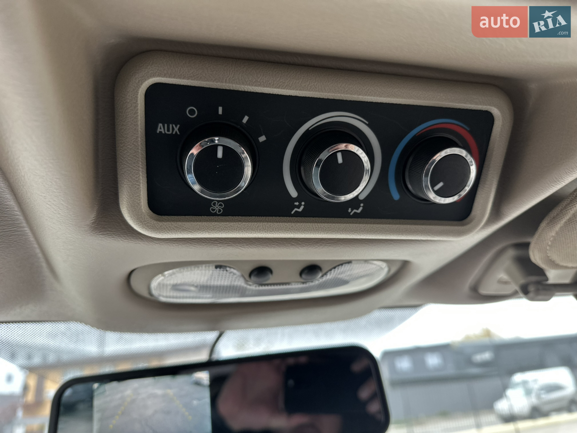 2012 Chevrolet Express - мініатюра 53