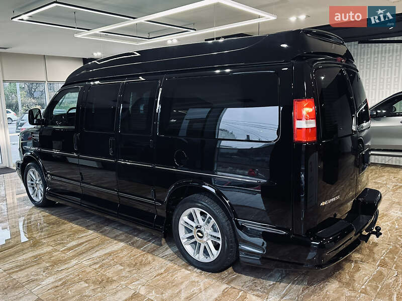 Минивэн Chevrolet Express 2013 в Киеве фото 12 Минивэн Chevrolet Express 2013 в Киеве