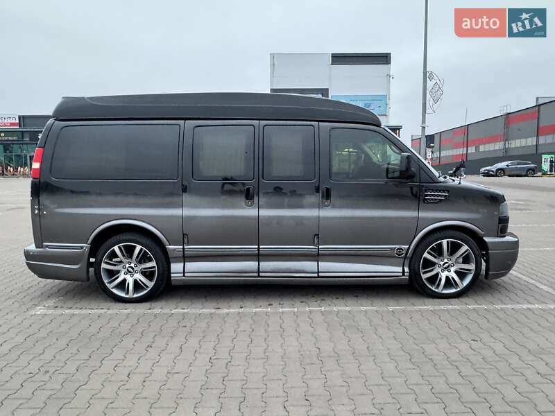 Мінівен Chevrolet Express 2008 в Києві