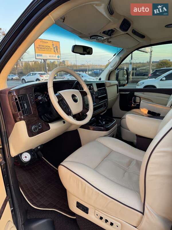 Мінівен Chevrolet Express 2008 в Києві