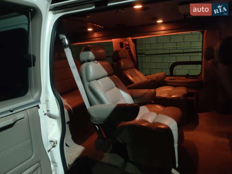 Минивэн Chevrolet Express 2002 в Одессе фото 6 Минивэн Chevrolet Express 2002 в Одессе