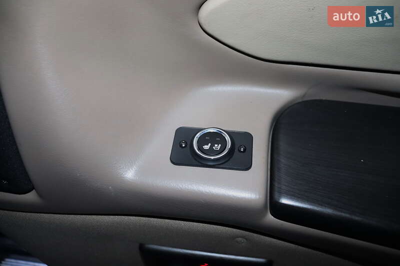 Мінівен Chevrolet Express 2014 в Львові