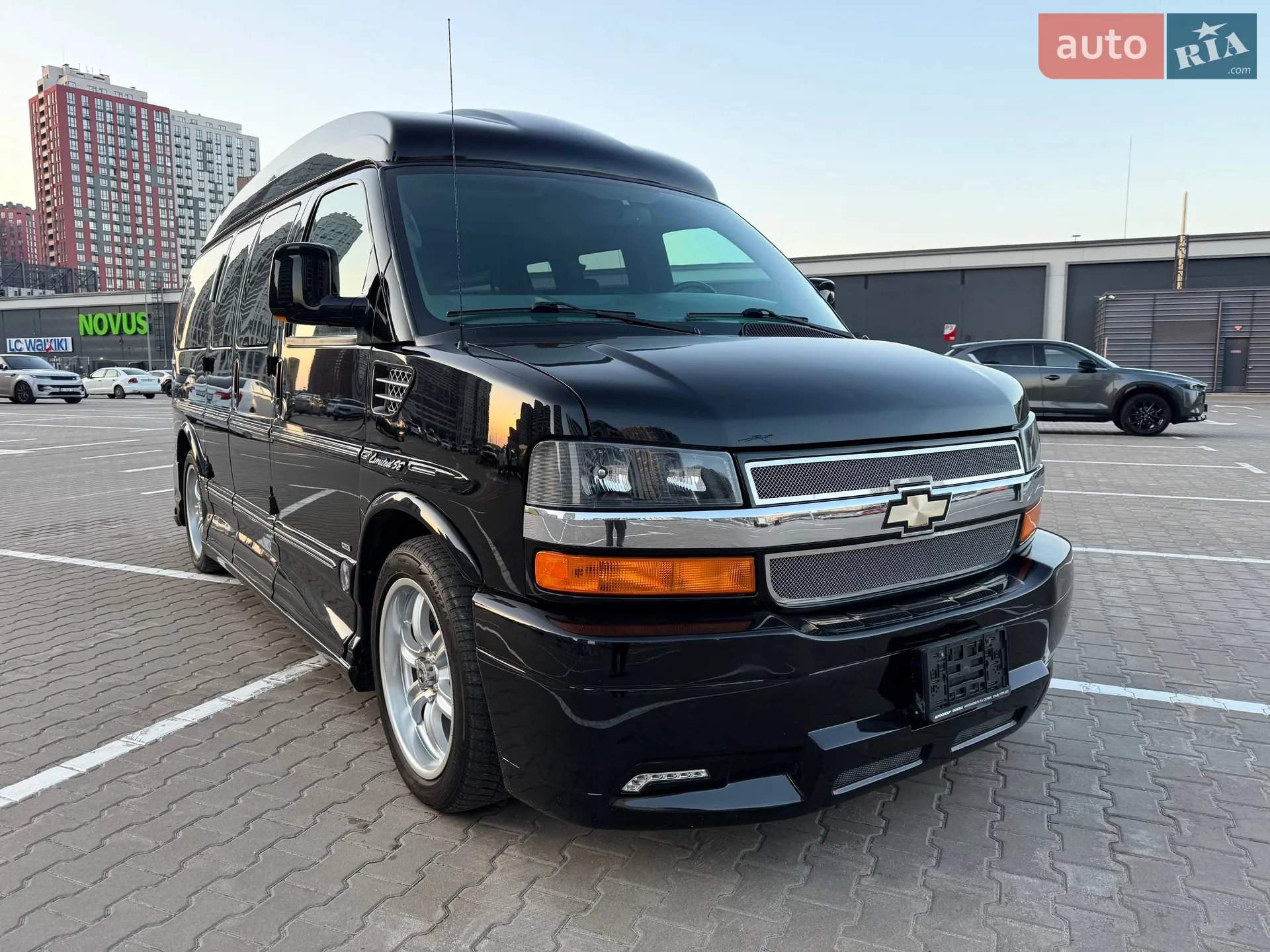2010 Chevrolet Express - мініатюра 3