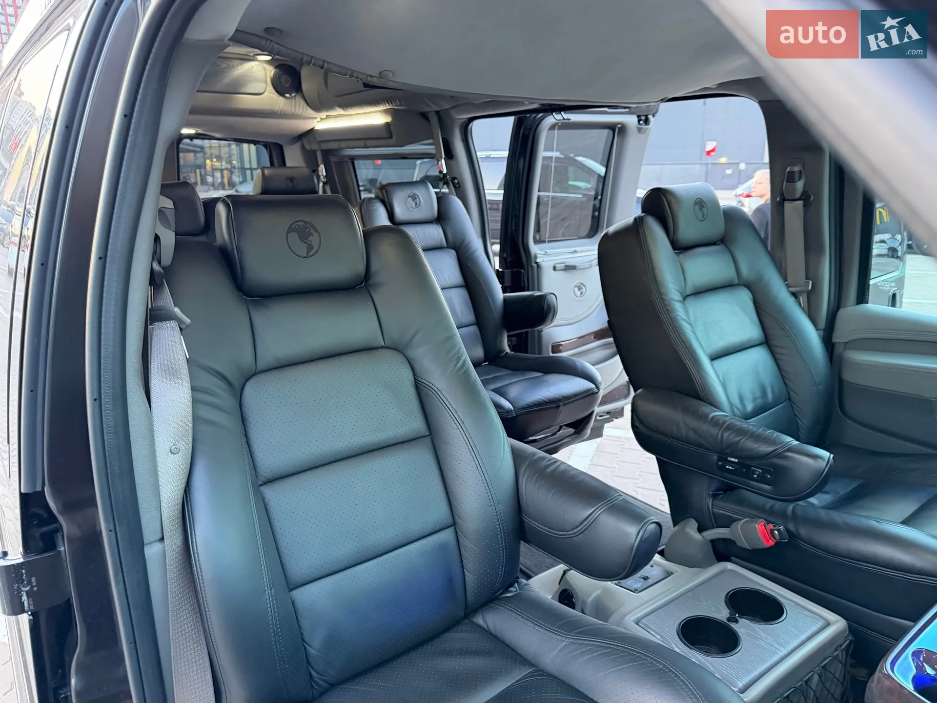 2010 Chevrolet Express - мініатюра 45