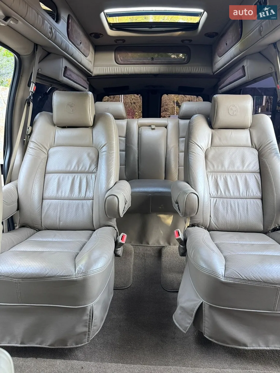 2012 Chevrolet Express - мініатюра 13