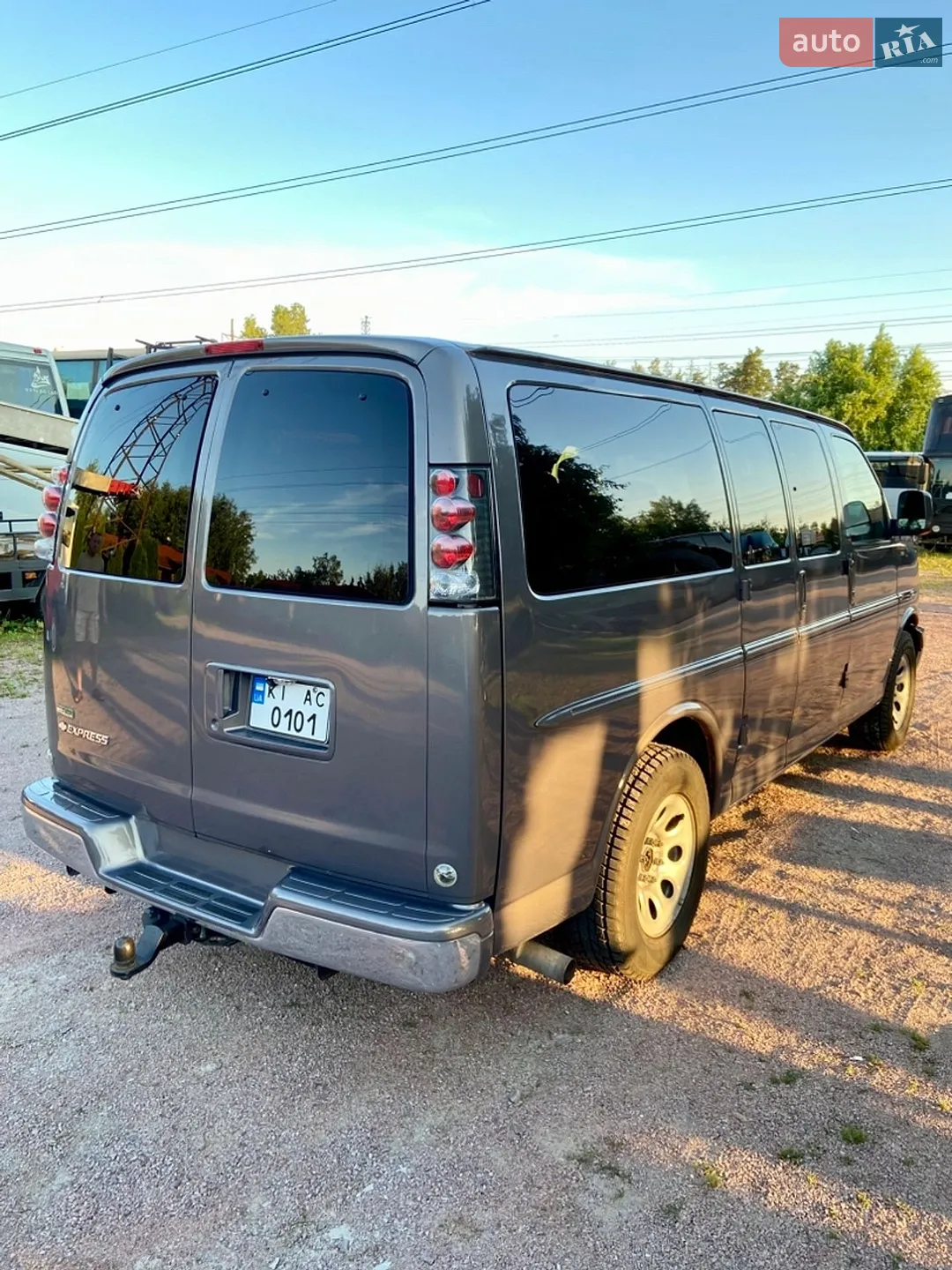 2010 Chevrolet Express - мініатюра 10