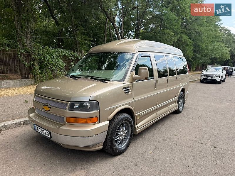 Минивэн Chevrolet Express 2008 в Николаеве