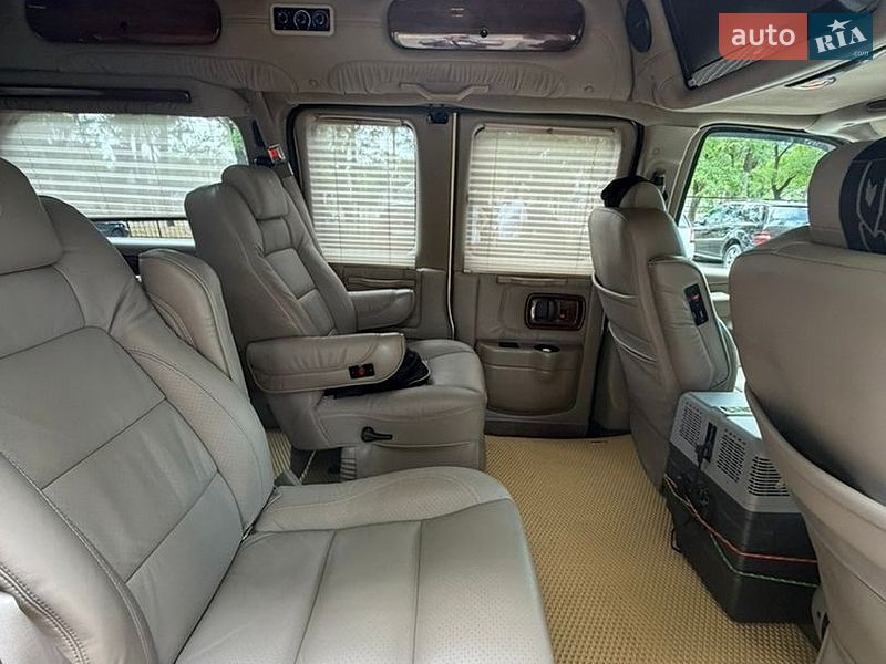 Минивэн Chevrolet Express 2008 в Николаеве