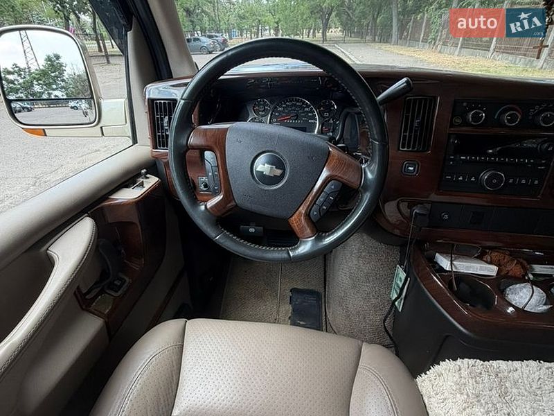 Минивэн Chevrolet Express 2008 в Николаеве