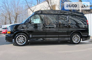 Минивэн Chevrolet Express 2019 в 