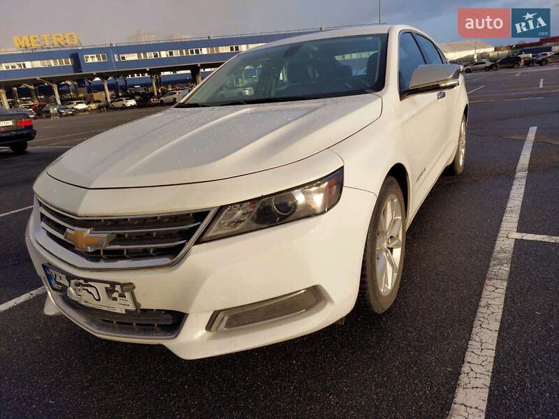 Седан Chevrolet Impala 2016 в Києві