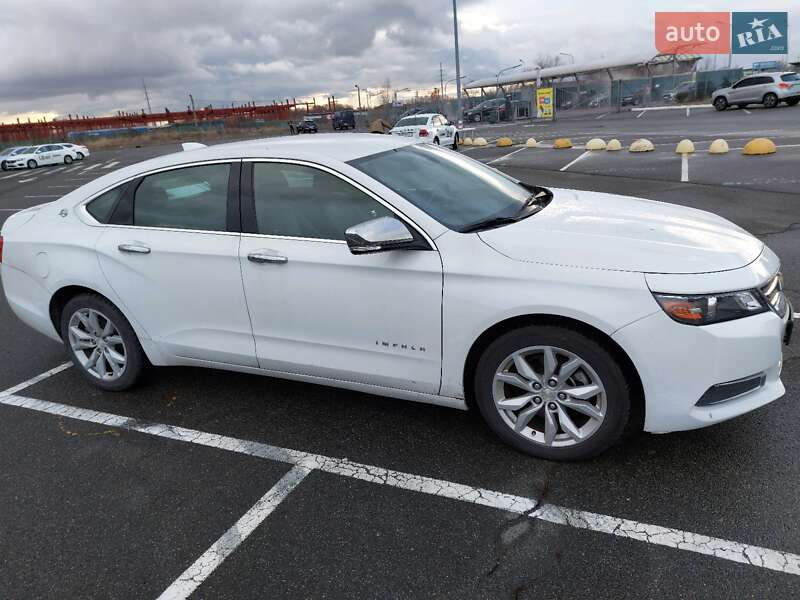 Седан Chevrolet Impala 2016 в Києві