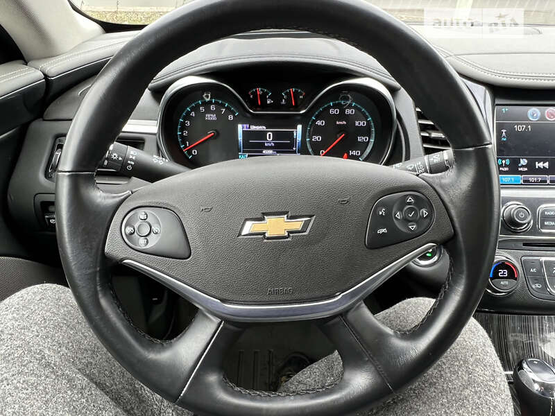 Седан Chevrolet Impala 2017 в Хмельницком