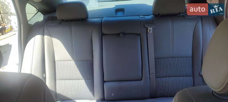 Седан Chevrolet Impala 2014 в Тернополі
