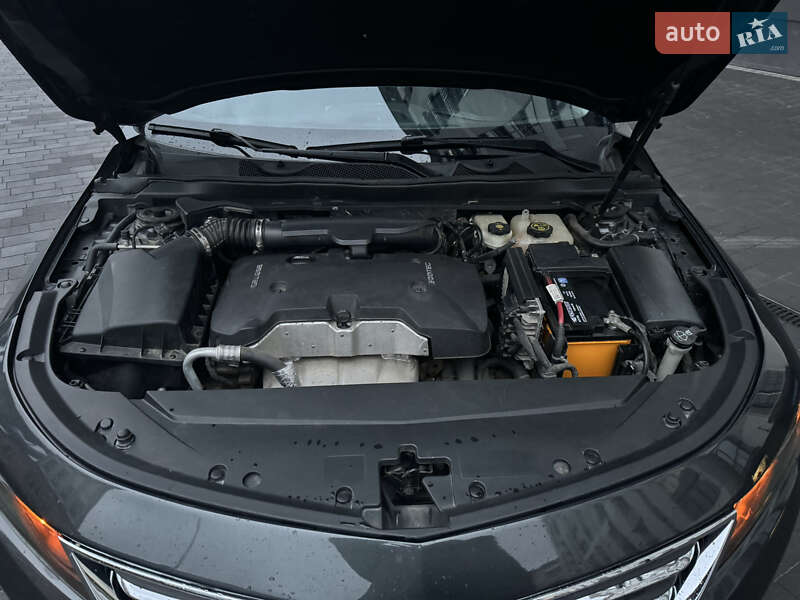 Седан Chevrolet Impala 2013 в Івано-Франківську