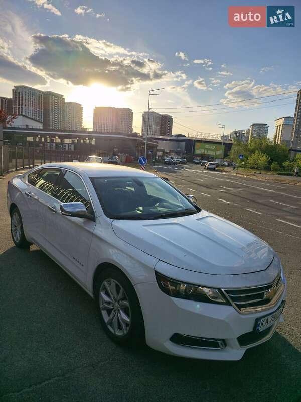 Седан Chevrolet Impala 2016 в Києві