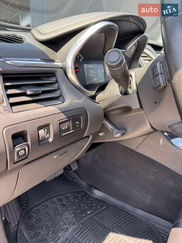 Седан Chevrolet Impala 2016 в Одессе