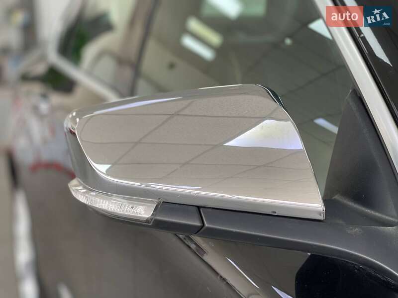 Седан Chevrolet Impala 2019 в Киеве