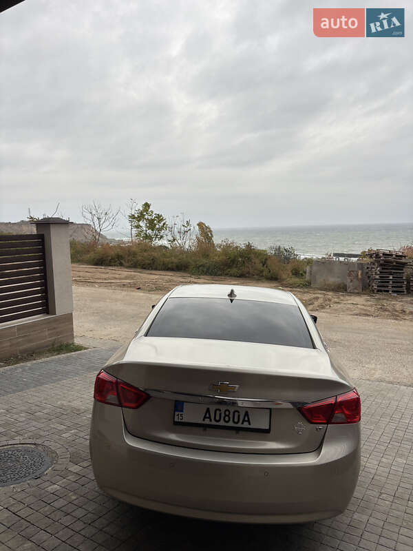 Седан Chevrolet Impala 2015 в Одессе