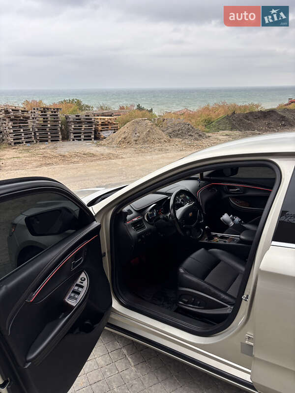 Седан Chevrolet Impala 2015 в Одессе