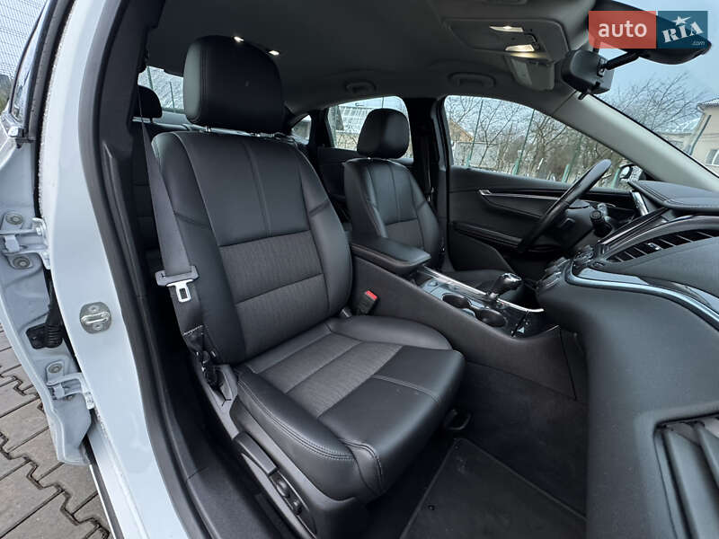 Седан Chevrolet Impala 2018 в Івано-Франківську