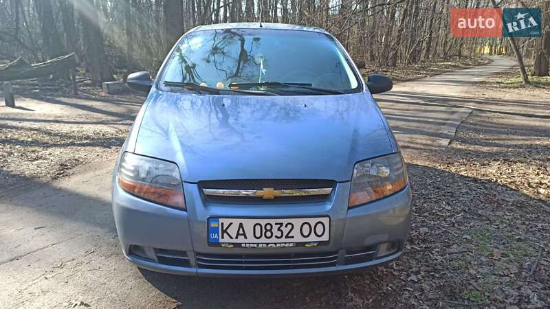 Хэтчбек Chevrolet Kalos 2005 в 