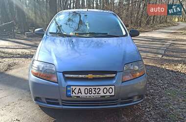 Хэтчбек Chevrolet Kalos 2005 в 