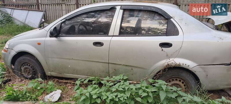 Седан Chevrolet Kalos 2004 в Ірпені