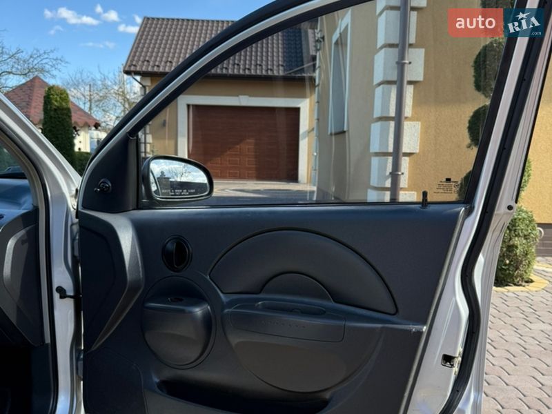 Хетчбек Chevrolet Kalos 2005 в Косові