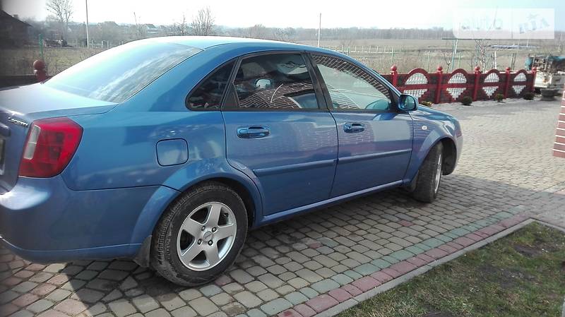 Седан Chevrolet Lacetti 2008 в Львове