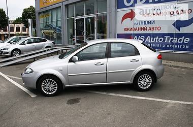 Хэтчбек Chevrolet Lacetti 2008 в Киеве