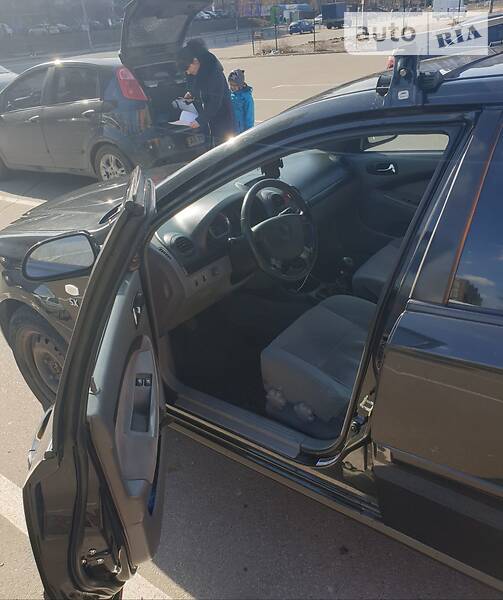 Универсал Chevrolet Lacetti 2009 в Киеве фото 4 Универсал Chevrolet Lacetti 2009 в Киеве