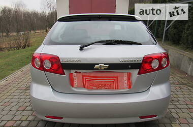 Хетчбек Chevrolet Lacetti 2005 в 
