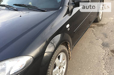 Хетчбек Chevrolet Lacetti 2005 в 