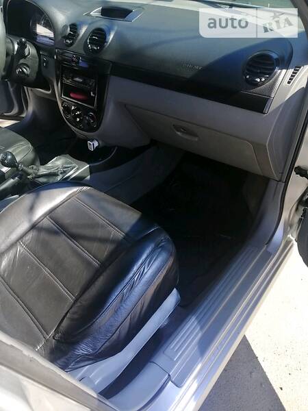 Хетчбек Chevrolet Lacetti 2005 в 