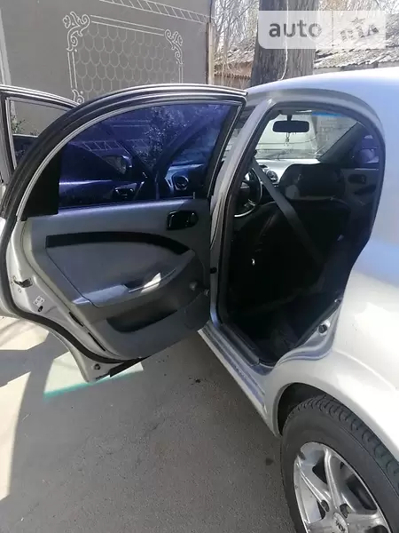 Хетчбек Chevrolet Lacetti 2005 в 
