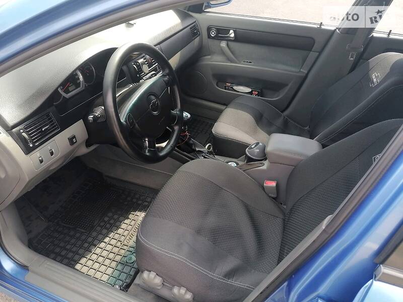 Седан Chevrolet Lacetti 2004 в Чернігові