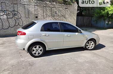 Хэтчбек Chevrolet Lacetti 2010 в Киеве