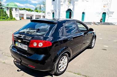 Хэтчбек Chevrolet Lacetti 2008 в Киеве